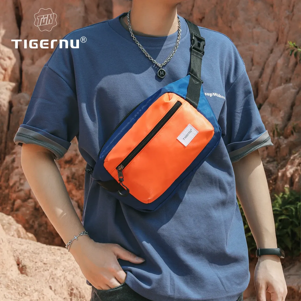 תיק חזה קומפקטי Tigernu לטאבלט קטן וליומיום