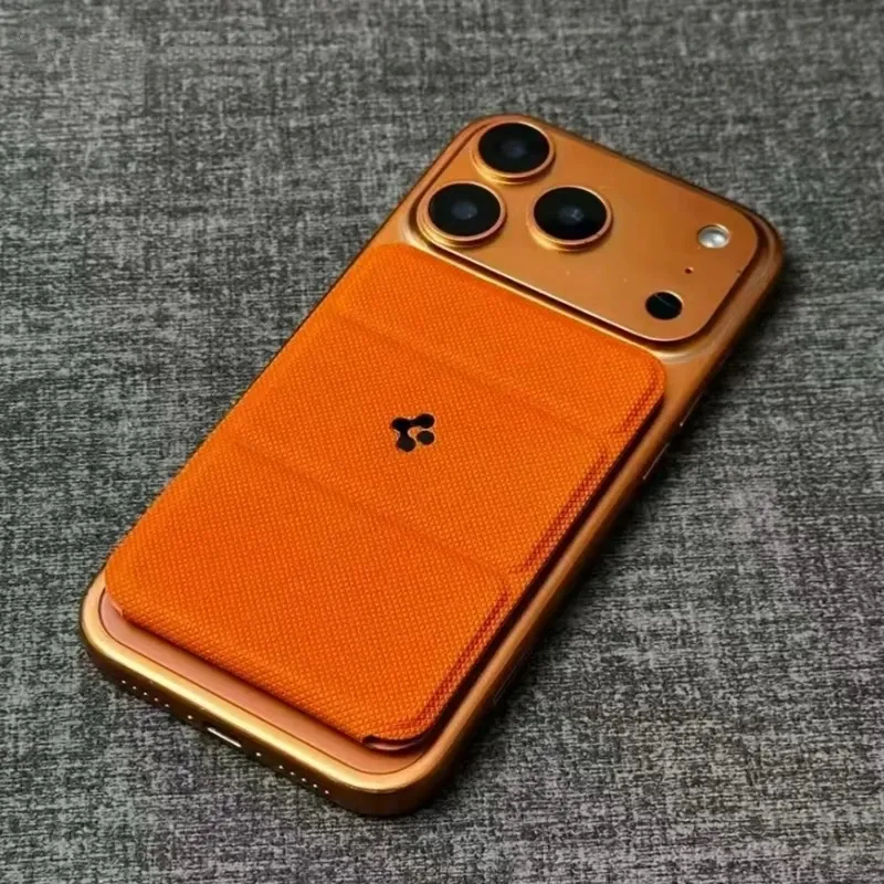 נרתיק כרטיסים מגנטי דק מעור ל‑iPhone עם מעמד מתקפל