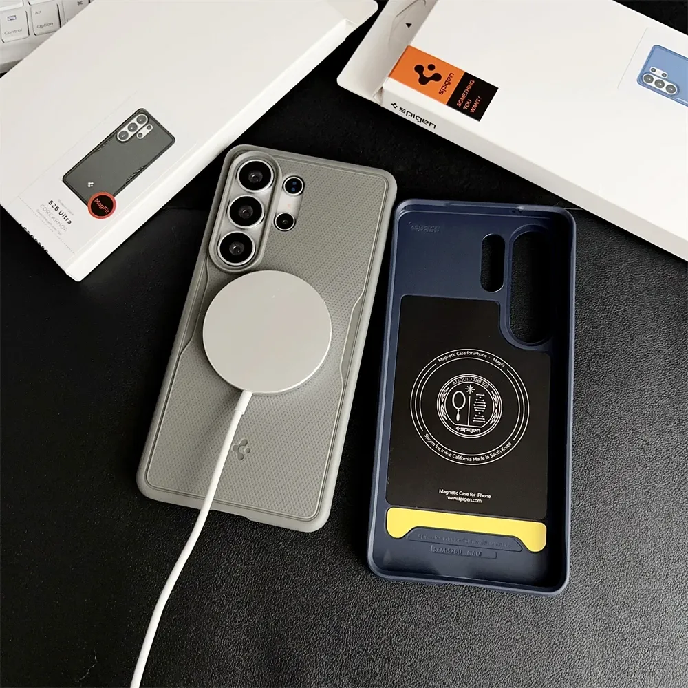 כיסוי מגנטי מט Spigen לסמסונג Galaxy S25 Ultra / S26 Plus
