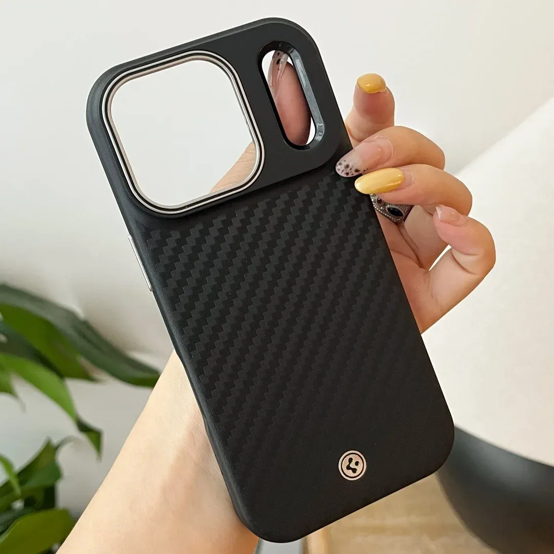 כיסוי Spigen Kevlar מגנטי דק ל‑iPhone 17 Air/17 Pro