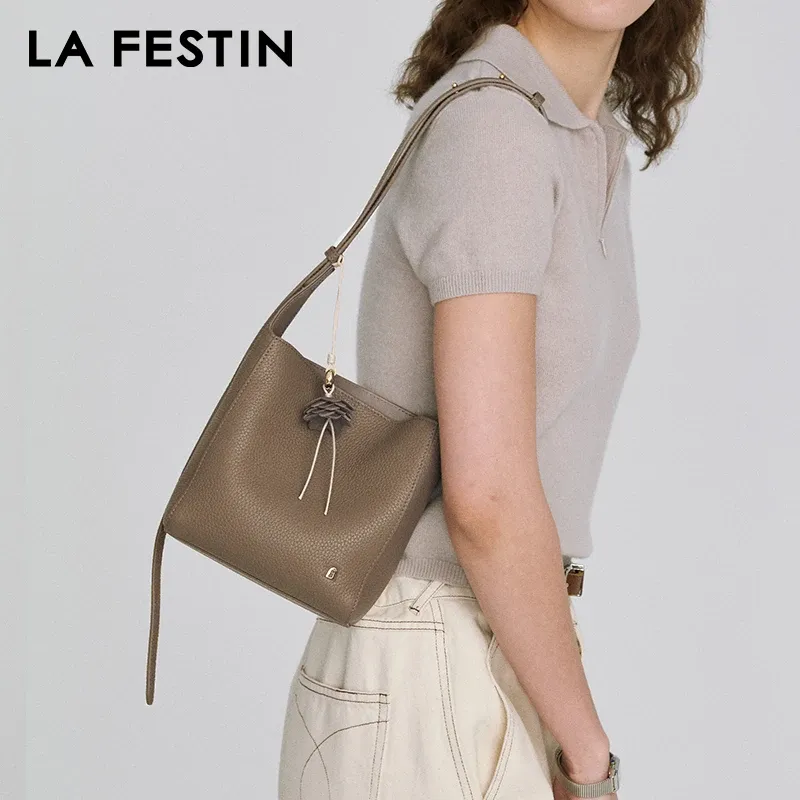 תיק דלי יוקרתי LA FESTIN מעור אמיתי לנשיאה כתף וקרוסבודי