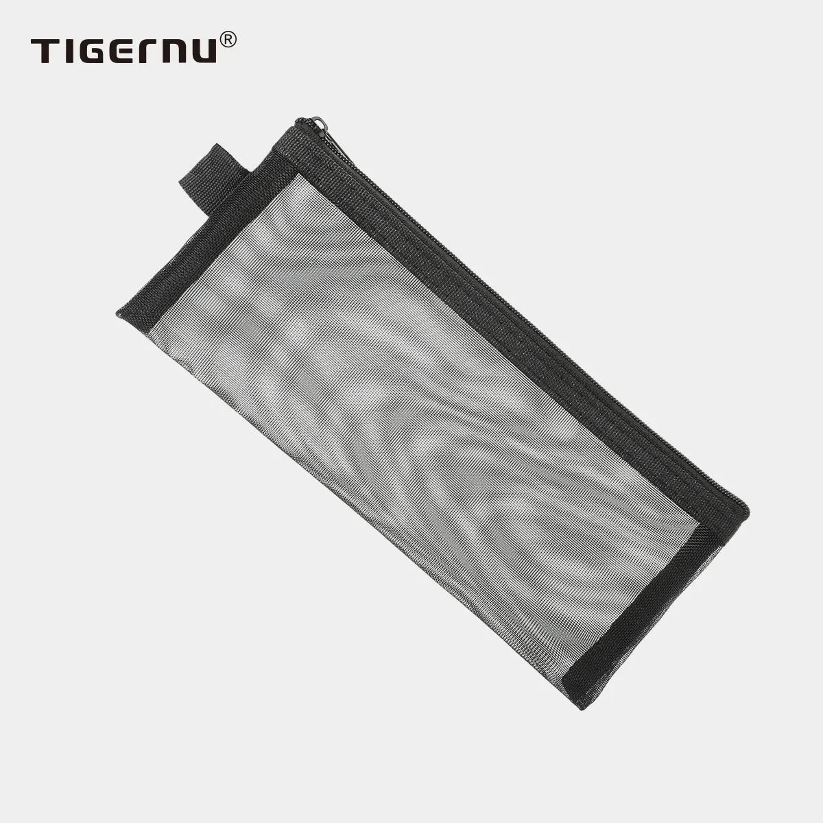 תיק מחולק שקוף־חצי לאיפור ולציוד כתיבה מבית Tigernu