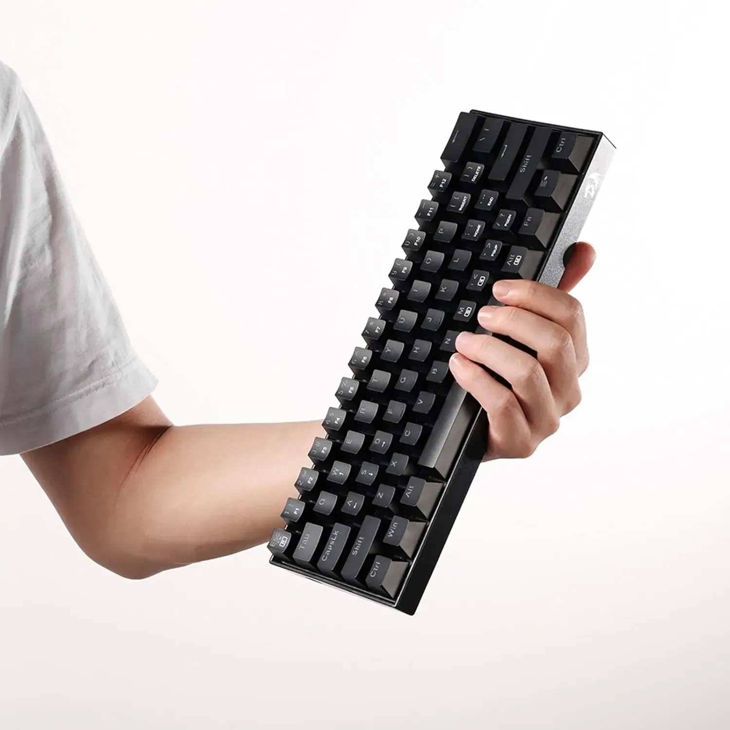 מקלדת גיימינג קומפקטית Redragon K630 Dragonborn עם מתגים מתחלפים ותאורת RGB